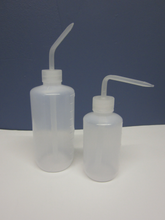 Load image into Gallery viewer, Squeeze Wash Bottles
